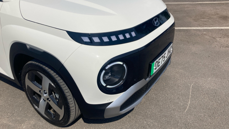 Hyundai INSTER 85kW 02 49kWh 5dr Auto Electric Hatchback